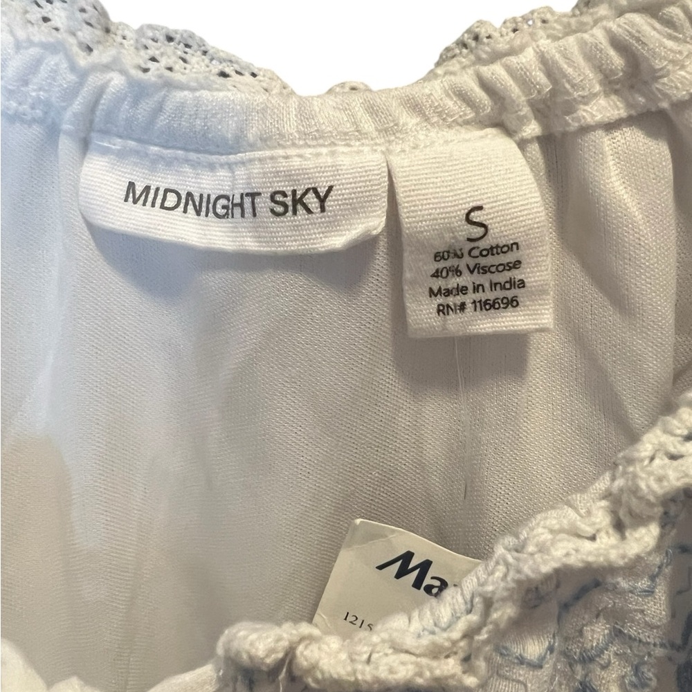 π π€ NWT MIDNIGHT SKY White Embroidered Cropped Romantic Top | Womenβs Sz S - Picture 6 of 7
